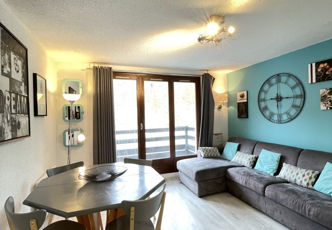 Apartment in Risoul - Appartement 6/8 couchages CIMBRO II 37 Apartment in Risoul - Appartement 6/8 couchages CIMBRO II 37