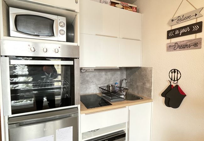 Studio in Risoul - Studio coin nuit 4 couchages CRISTAL A 213 Studio in Risoul - Studio coin nuit 4 couchages CRISTAL A 213