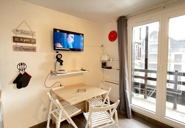 Studio in Risoul - Studio coin nuit 4 couchages CRISTAL A 213 Studio in Risoul - Studio coin nuit 4 couchages CRISTAL A 213