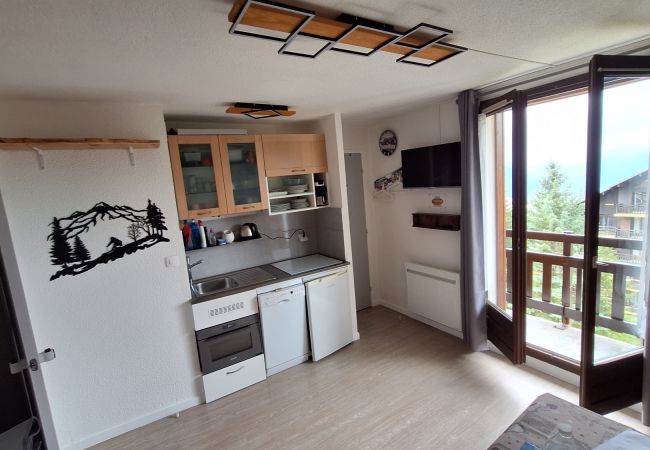 Studio in Risoul - Studio cabine 4 couchages CHRISTIANIA C 39 Studio in Risoul - Studio cabine 4 couchages CHRISTIANIA C 39