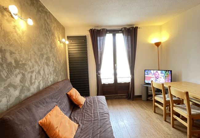 Studio in Risoul - Studio coin nuit 4 couchages CHAMOIS 22 Studio in Risoul - Studio coin nuit 4 couchages CHAMOIS 22