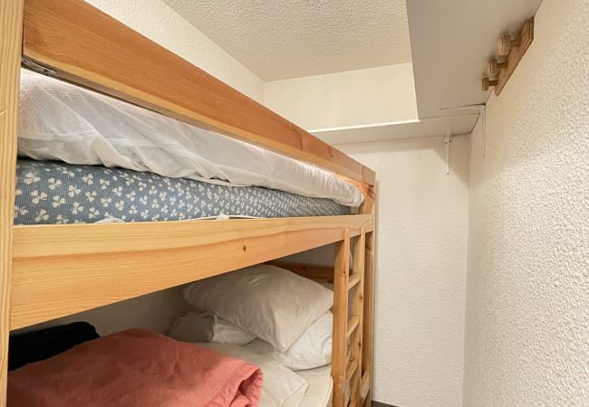 Studio in Risoul - Studio coin nuit 4 couchages CRISTAL A 116 Studio in Risoul - Studio coin nuit 4 couchages CRISTAL A 116