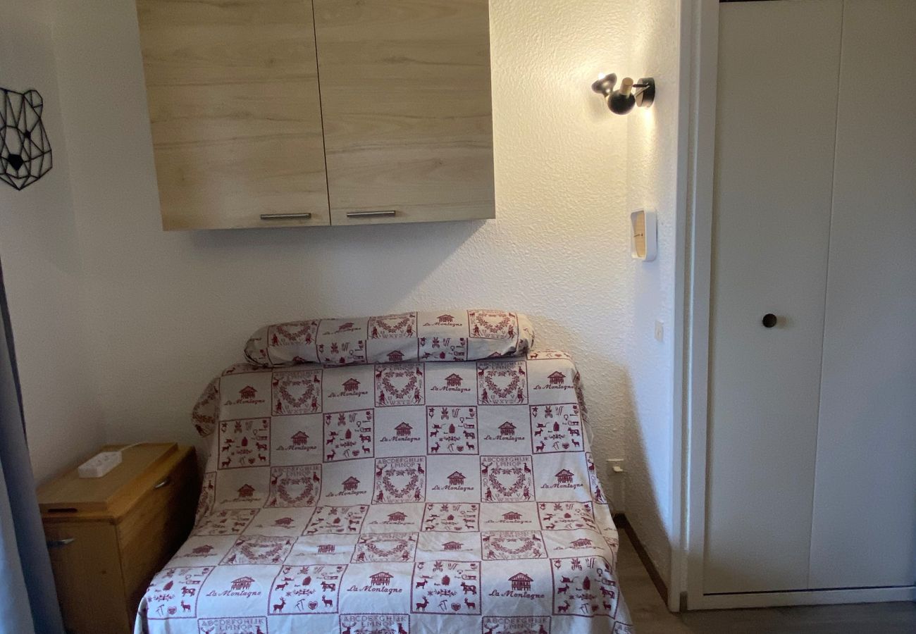 Studio in Risoul - CRISTAL B 25 Studio coin nuit 4 couchages