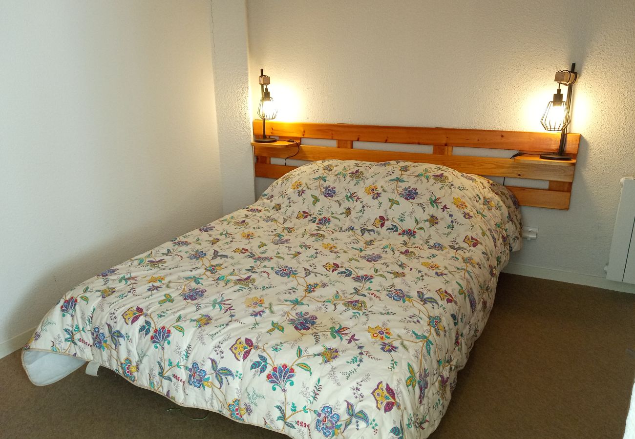 Apartment in Risoul - Appartement 2 pièces 4 couchages Diamant A 04