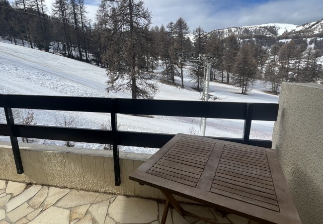 Apartment in Risoul - Appartement 6 couchages DIAMANT B 105 Apartment in Risoul - Appartement 6 couchages DIAMANT B 105