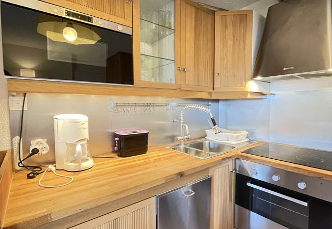 Apartment in Risoul - 2 pièces + cabine 6 couchages CHABRIERES I 47 Apartment in Risoul - 2 pièces + cabine 6 couchages CHABRIERES I 47