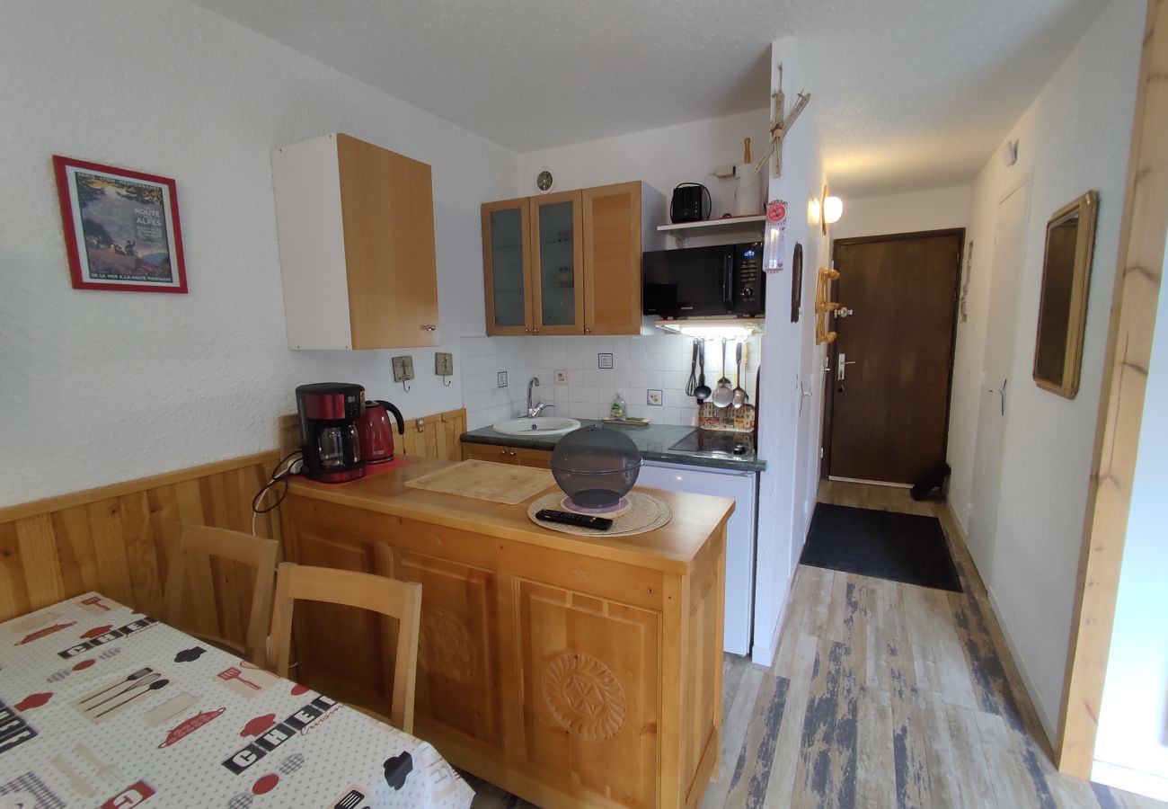 Apartment, Risoul, ski-holidays, resort-center, Airelles, century-21