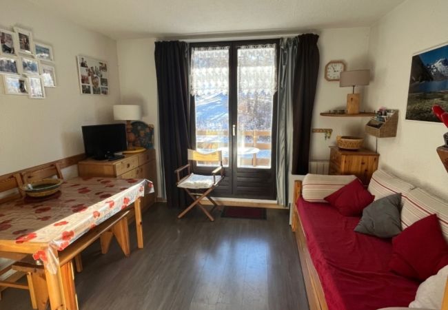Studio in Risoul - Studio cabine 4 couchages CHAMOIS 111 Studio in Risoul - Studio cabine 4 couchages CHAMOIS 111