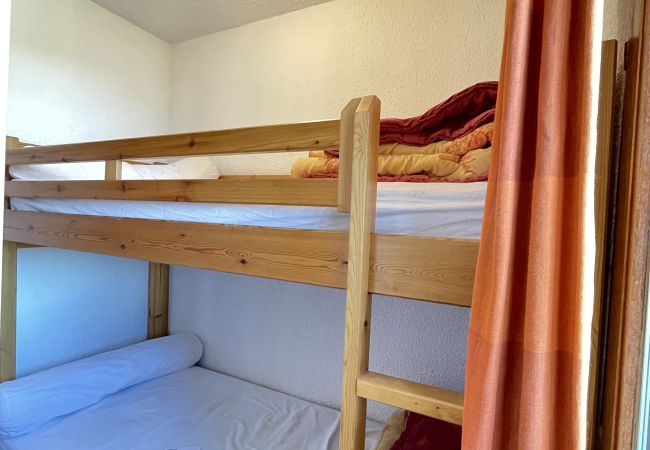 Studio in Risoul - Studio cabine 4 couchages CHRISTIANIA A 40 Studio in Risoul - Studio cabine 4 couchages CHRISTIANIA A 40