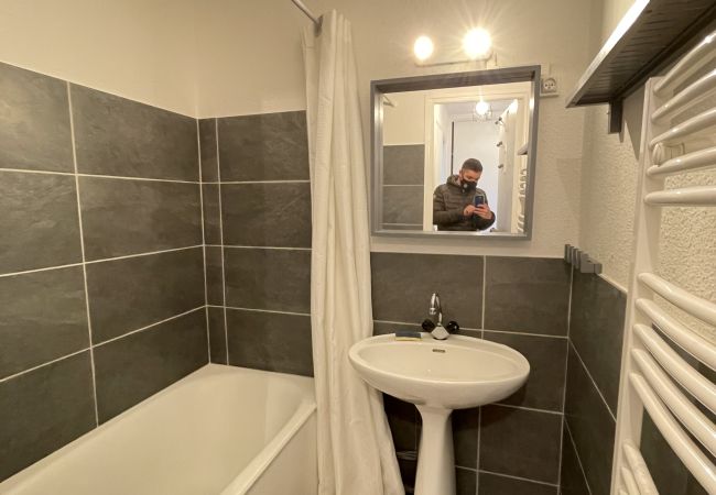 Studio in Risoul - Studio cabine 4 couchages CHRISTIANIA B 47 Studio in Risoul - Studio cabine 4 couchages CHRISTIANIA B 47