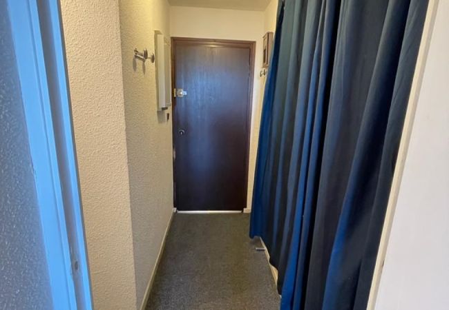 Studio in Risoul - Studio cabine 4 couchages CHRISTIANIA B 57 Studio in Risoul - Studio cabine 4 couchages CHRISTIANIA B 57