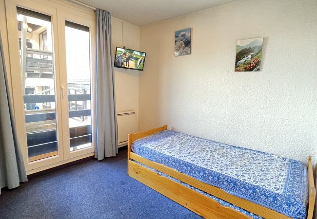 Apartment in Risoul - Appartement 6/7 couchages CIMBRO I 24 Apartment in Risoul - Appartement 6/7 couchages CIMBRO I 24