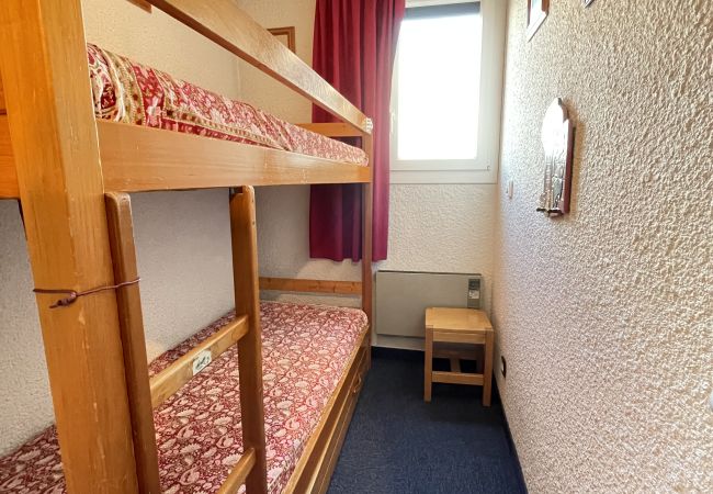 Apartment in Risoul - Appartement 6/7 couchages CIMBRO I 24 Apartment in Risoul - Appartement 6/7 couchages CIMBRO I 24