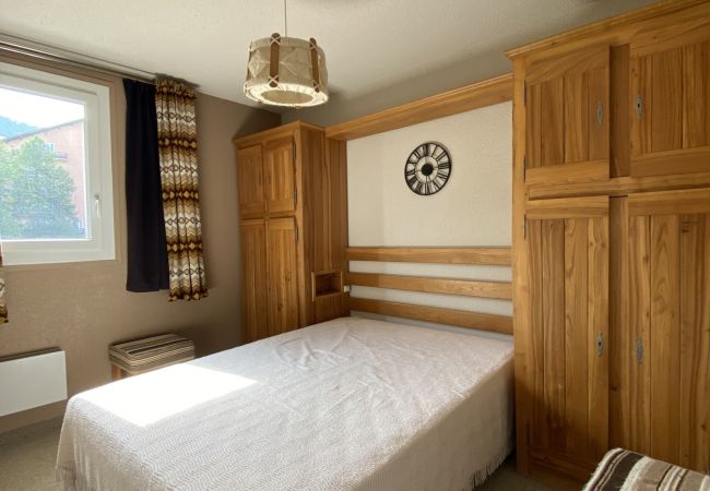 Apartment in Risoul - Appartement 6/7 couchages CIMBRO II 33 Apartment in Risoul - Appartement 6/7 couchages CIMBRO II 33