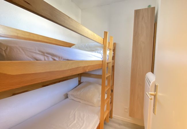 Studio in Risoul - Studio cabine 4 couchages CLARINES A1 63 Studio in Risoul - Studio cabine 4 couchages CLARINES A1 63