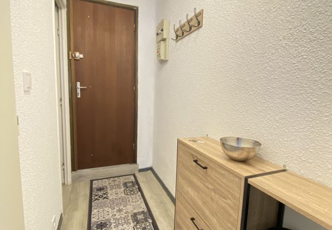 Studio in Risoul - Studio cabine 4 couchages CLARINES A1 63 Studio in Risoul - Studio cabine 4 couchages CLARINES A1 63