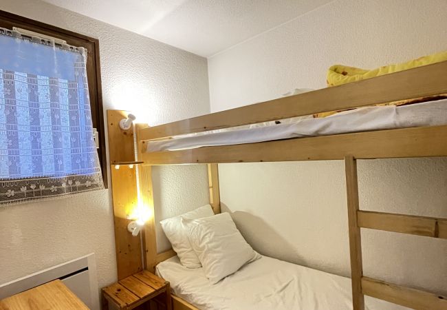 Studio in Risoul - Studio cabine 4 couchages EDELWEISS A 7 Studio in Risoul - Studio cabine 4 couchages EDELWEISS A 7