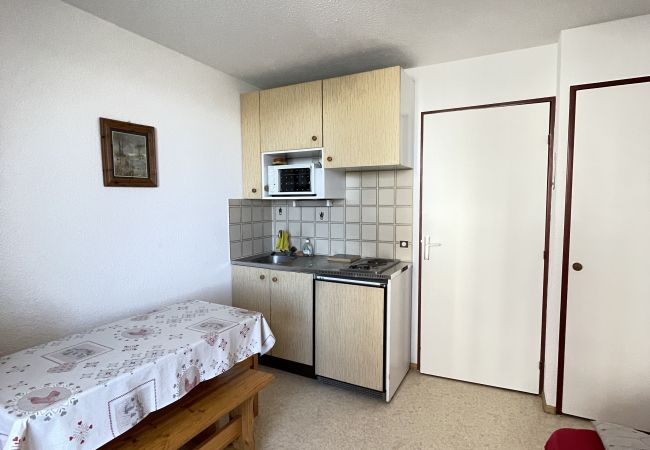 Studio in Risoul - Studio coin nuit 4 couchages EDELWEISS A 13 Studio in Risoul - Studio coin nuit 4 couchages EDELWEISS A 13