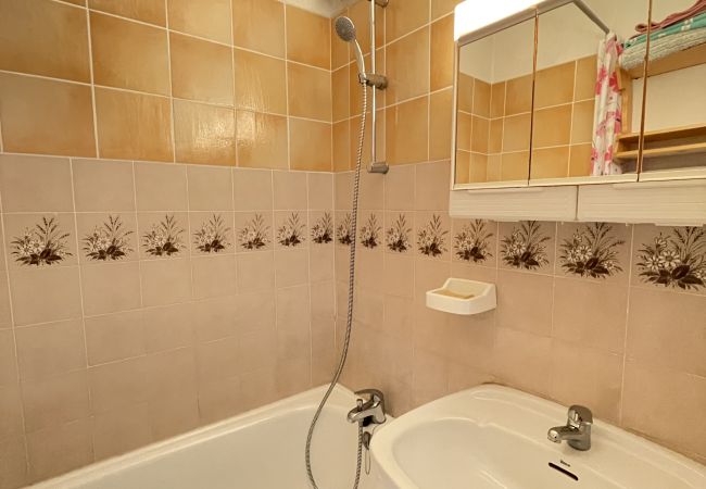 Studio in Risoul - Studio coin nuit 4 couchages EDELWEISS A 42 Studio in Risoul - Studio coin nuit 4 couchages EDELWEISS A 42