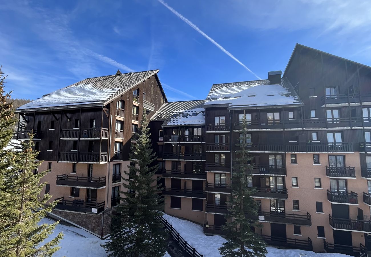 Apartment, Risoul, ski-holidays, ski-in/ski-out, century-21, Villaret