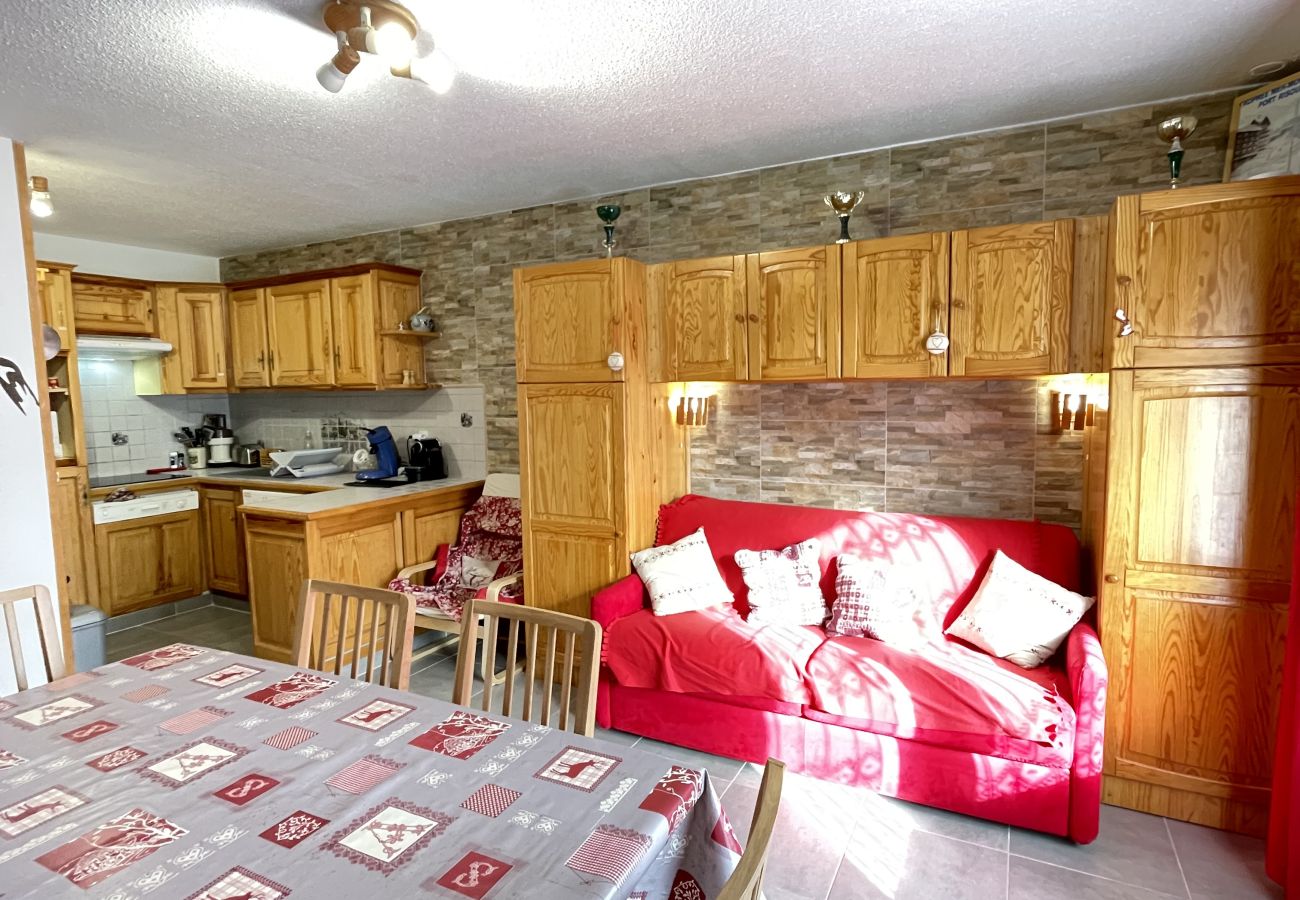 Apartment, Risoul, ski-holidays, ski-in/ski-out, century-21, Villaret