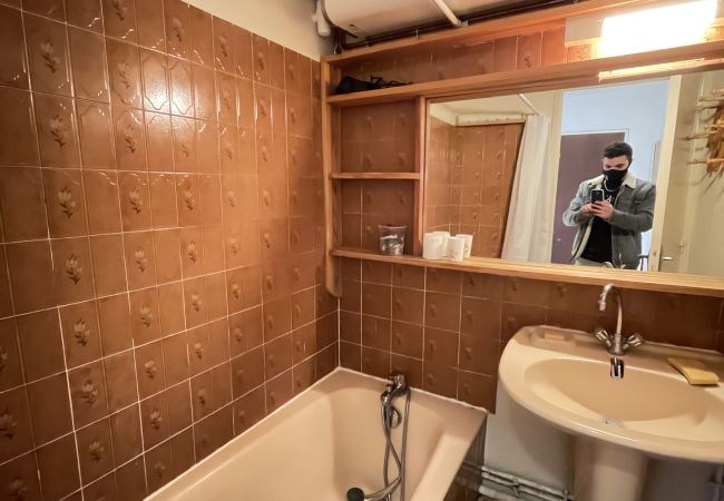 Apartment in Risoul - Appt. 2 pièces cabine 6/8 couchages VILLARET I 112 Apartment in Risoul - Appt. 2 pièces cabine 6/8 couchages VILLARET I 112