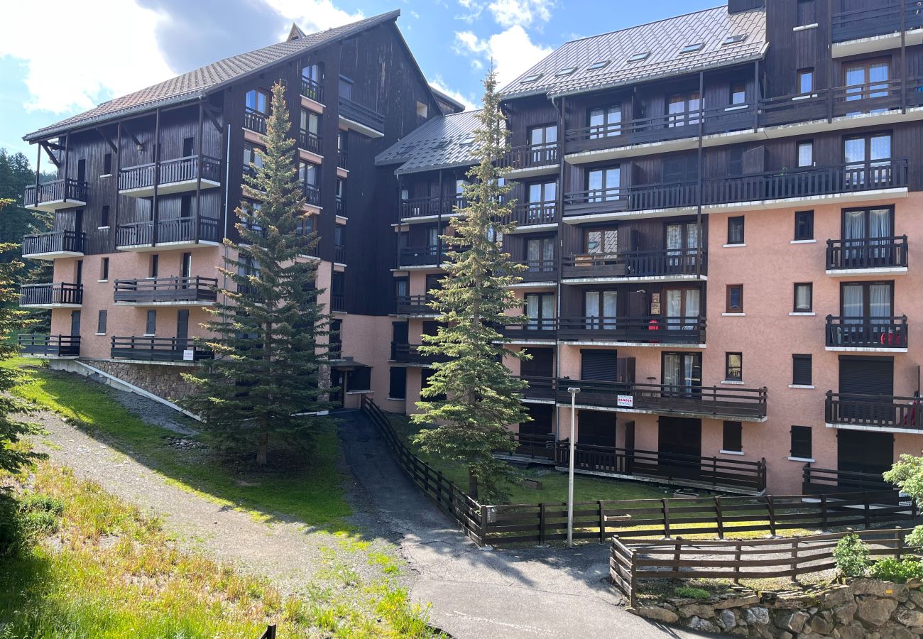 Apartment, Risoul, ski-holidays, ski-in/ski-out, century-21, Villaret