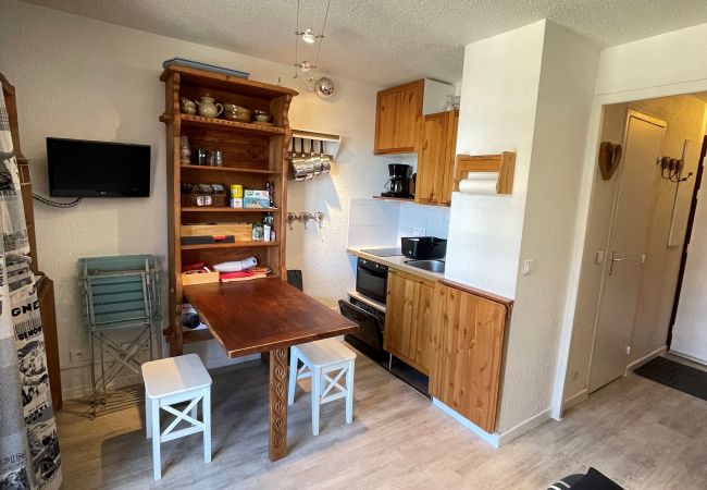 Studio in Risoul - Studio cabine 4 couchages CHABRIERES I 27 Studio in Risoul - Studio cabine 4 couchages CHABRIERES I 27