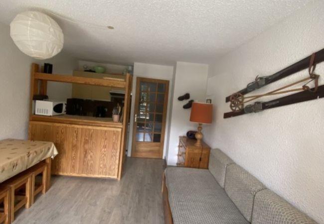 Apartment in Risoul - Appartement 2 pièces 4/5 couchages FLORINS II 21 Apartment in Risoul - Appartement 2 pièces 4/5 couchages FLORINS II 21