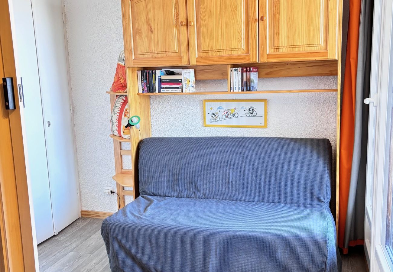 Studio in Risoul - Studio cabine 4 couchages AIRELLES B03