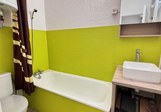 Studio in Risoul - Studio Coin Nuit 4 couchages Laus 206 Studio in Risoul - Studio Coin Nuit 4 couchages Laus 206