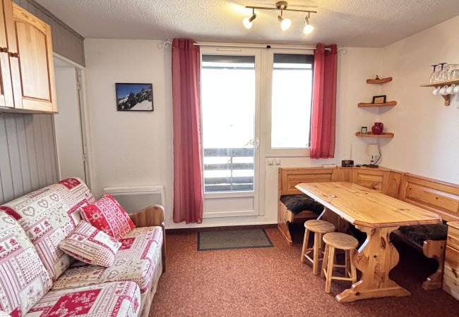 Studio in Risoul - Studio cabine 4 couchages OREE DU BOIS B 411 Studio in Risoul - Studio cabine 4 couchages OREE DU BOIS B 411