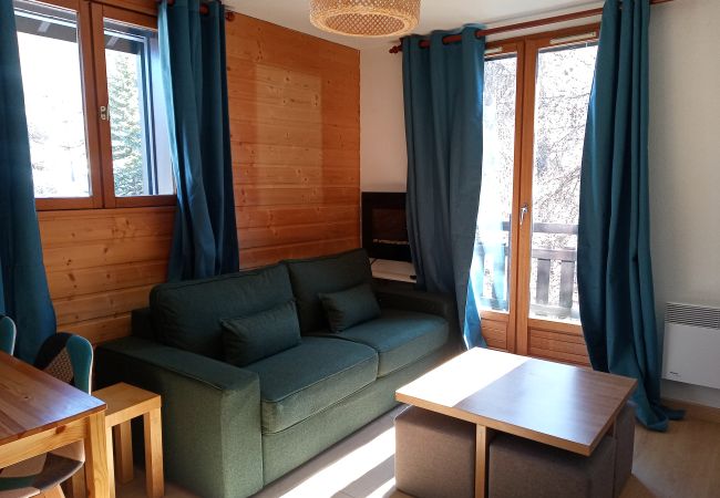 Studio in Risoul - Studio Cabine 4/5 couchages CLEMATITES D 401 Studio in Risoul - Studio Cabine 4/5 couchages CLEMATITES D 401