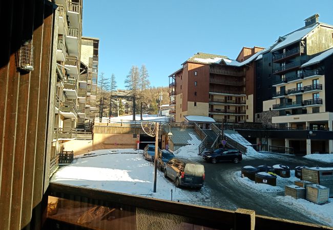 Studio in Risoul - Studio coin nuit 4 couchages ETERLOU 12 Bis Studio in Risoul - Studio coin nuit 4 couchages ETERLOU 12 Bis