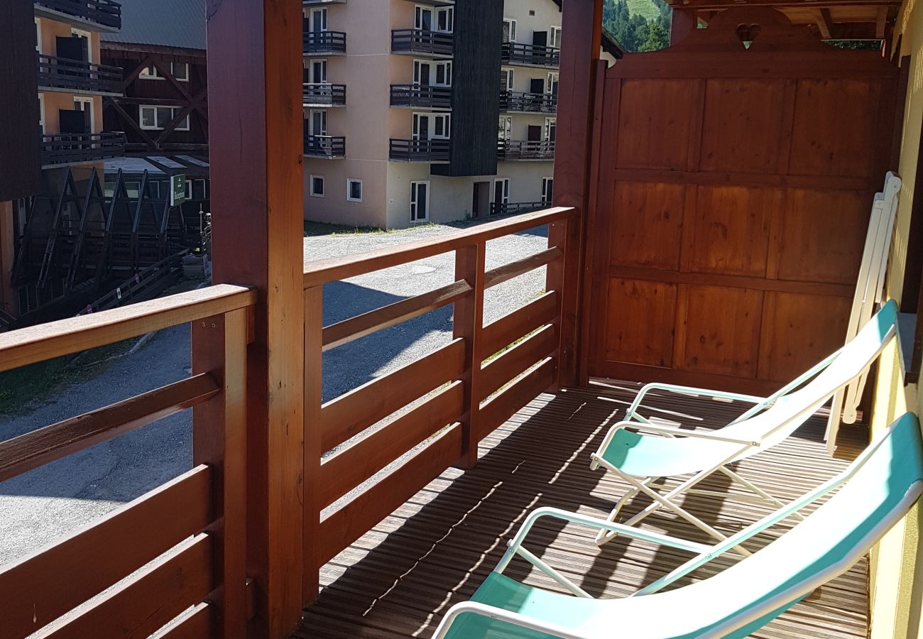Apartment in Risoul - Appartement 4 pièces 8 couchages Deneb 23