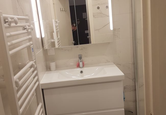 Studio in Risoul - Studio cabine 4 couchages Christiania C 11 Studio in Risoul - Studio cabine 4 couchages Christiania C 11