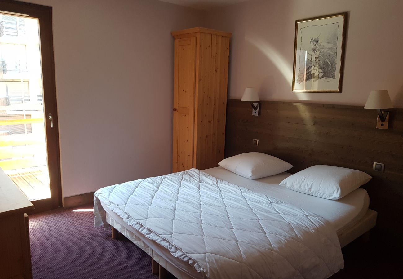 Apartment in Risoul - Appartement 5 pièces 9 couchages DENEB 42