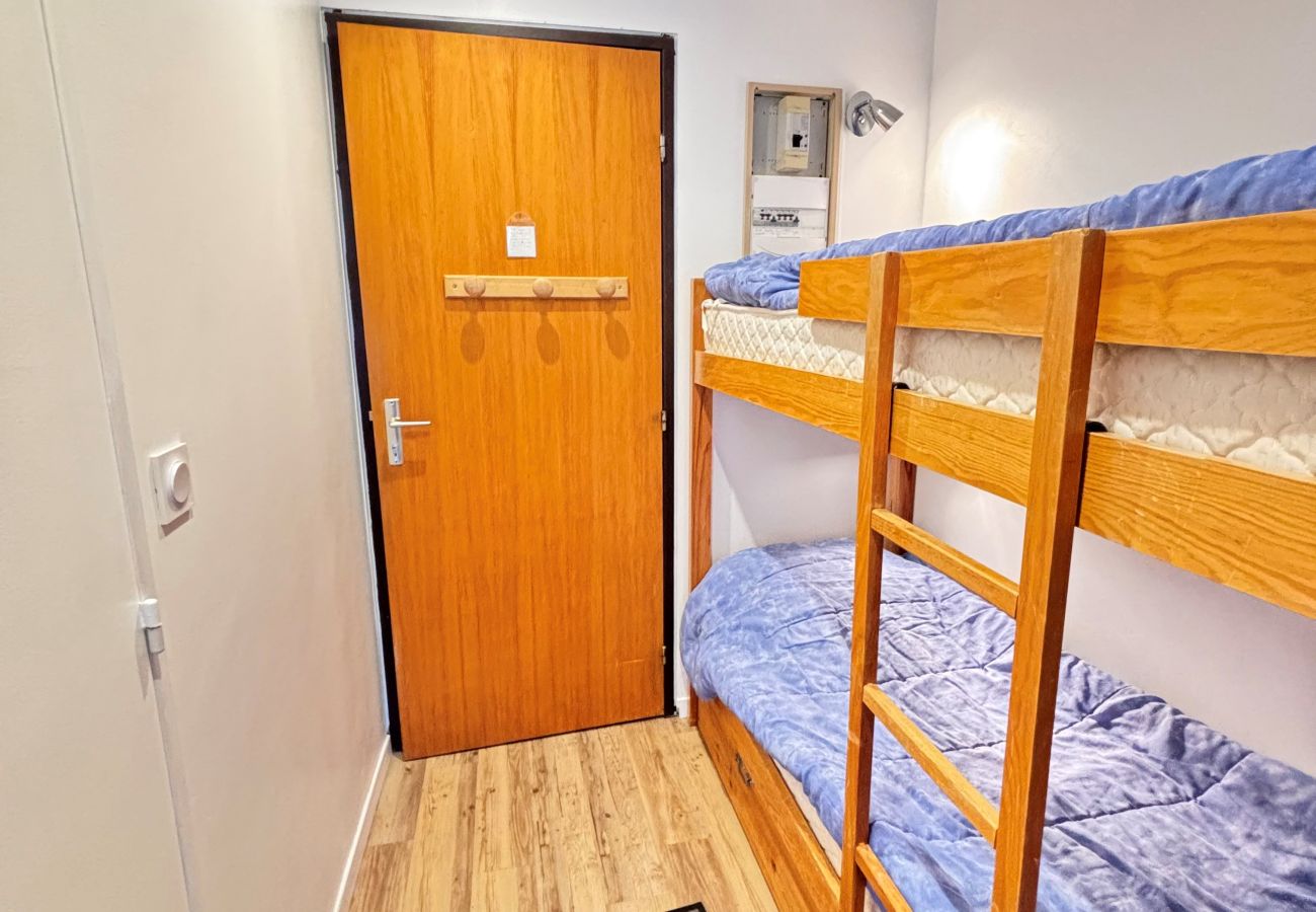 Studio in Risoul - Studio coin nuit 4 couchages Le Cristal B 36