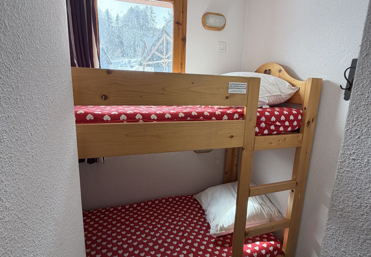 Apartment in Risoul - Balcons de Sirius 200 Apt 4/6 couchages