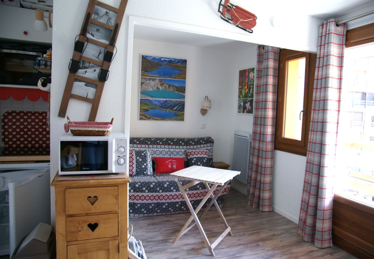 Apartment in Risoul - Duplex 3 pièces 6 couchages VEGA 706