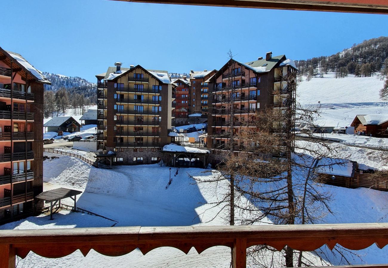 Apartment in Risoul - Duplex 3 pièces 6 couchages VEGA 706