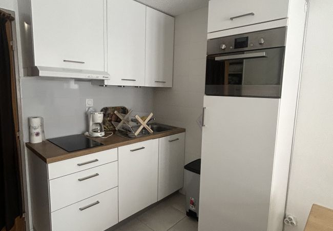 Studio in Risoul - CLEMATITES B12 Studio Coin Nuit 4 couchages