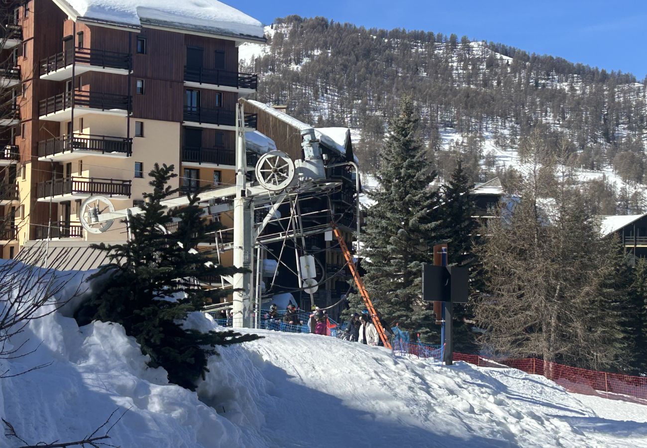 Studio in Risoul - CLEMATITES B12 Studio Coin Nuit 4 couchages