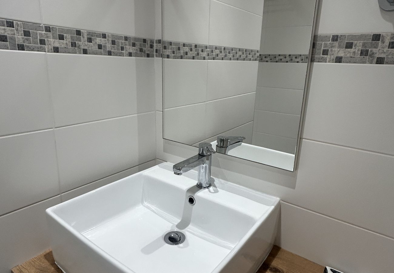 Studio in Risoul - CLEMATITES B12 Studio Coin Nuit 4 couchages