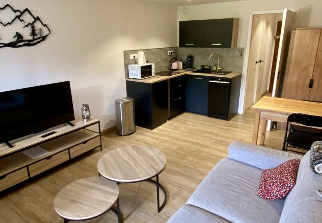 Studio in Risoul - OREE DU BOIS A 712 Studio Coin Nuit 4 couchages