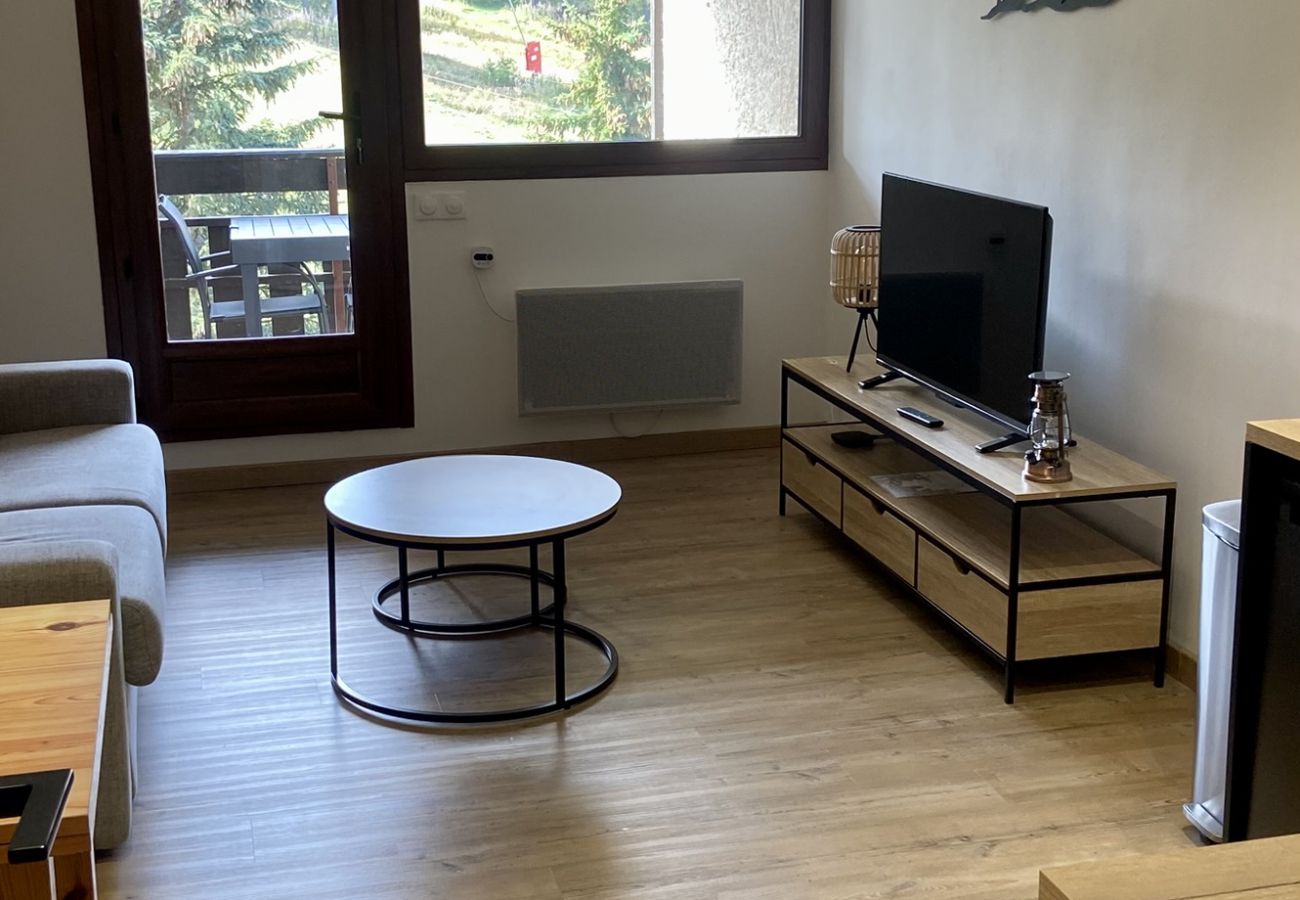 Studio in Risoul - OREE DU BOIS A 712 Studio Coin Nuit 4 couchages