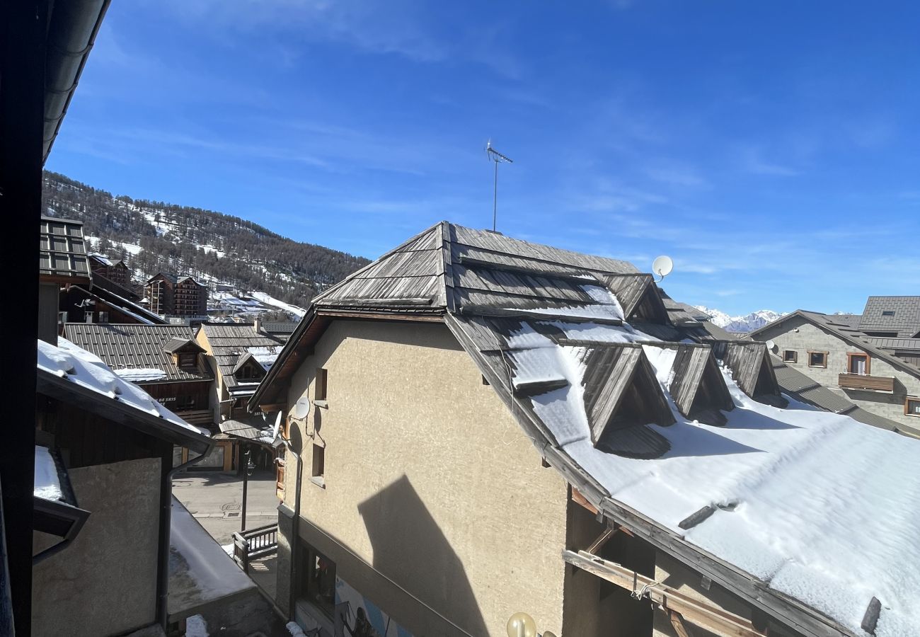 Appartement, Risoul, vacances-au-ski, skis-aux-pieds, century-21, Cristal