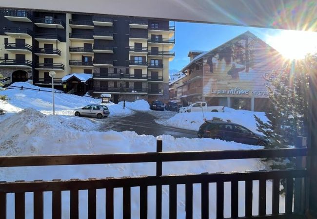 Appartement à Risoul - 2 pièces + cabine 6 couchages CHRISTIANIA A 15 Appartement à Risoul - 2 pièces + cabine 6 couchages CHRISTIANIA A 15