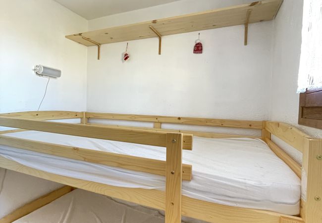 Studio à Risoul - Studio cabine 4 couchages CHRISTIANIA C 00 Studio à Risoul - Studio cabine 4 couchages CHRISTIANIA C 00