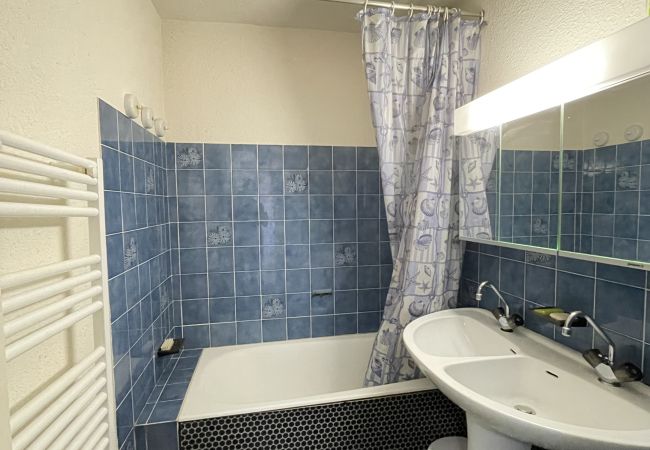 Studio à Risoul - Studio cabine 4 couchages CHRISTIANIA C 00 Studio à Risoul - Studio cabine 4 couchages CHRISTIANIA C 00